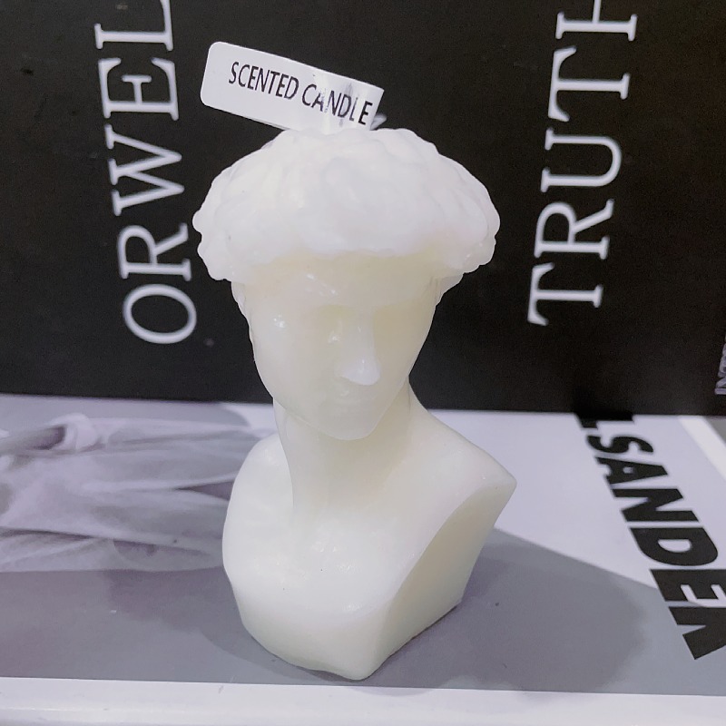 Body art sculpture candle