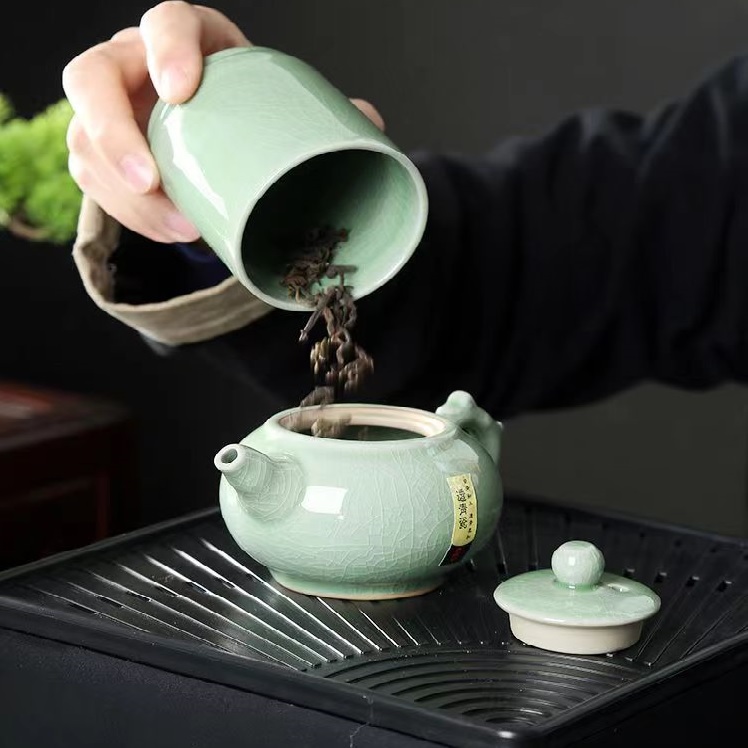 透青瓷
