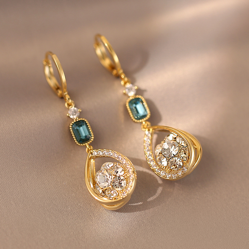   水滴形耳扣  Cmierf Kuect  （中国CK）