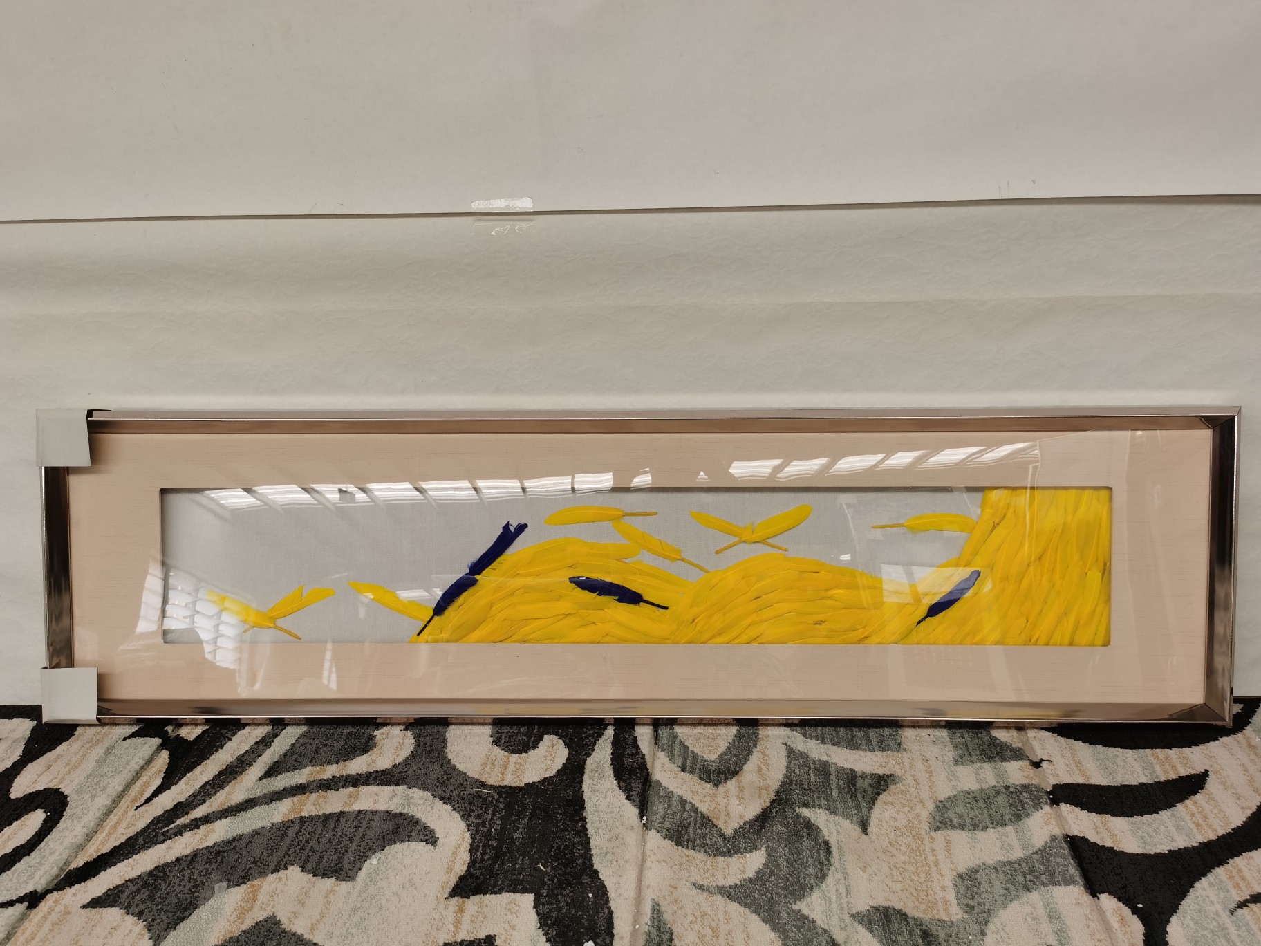 顶流家奢——visionnaire高定壁画 意大利轻奢家居设计师定制款，将奢华和艺术紧密结合，专业服务高端私宅。 高端设计师款立体实物黄色羽毛横幅挂画