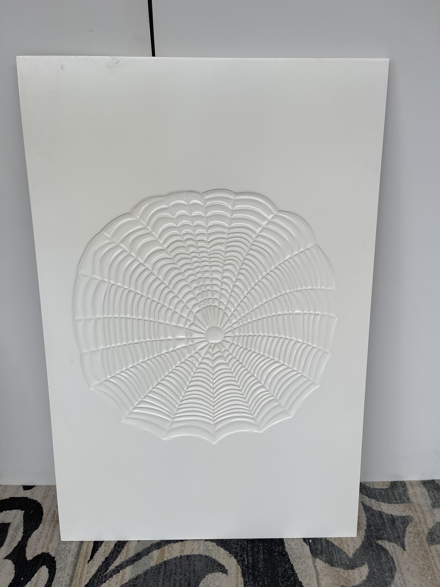 顶流家奢——visionnaire高定壁画 意大利轻奢家居设计师定制款，将奢华和艺术紧密结合，专业服务高端私宅。 设计师款定制纯色雕刻立体艺术挂画