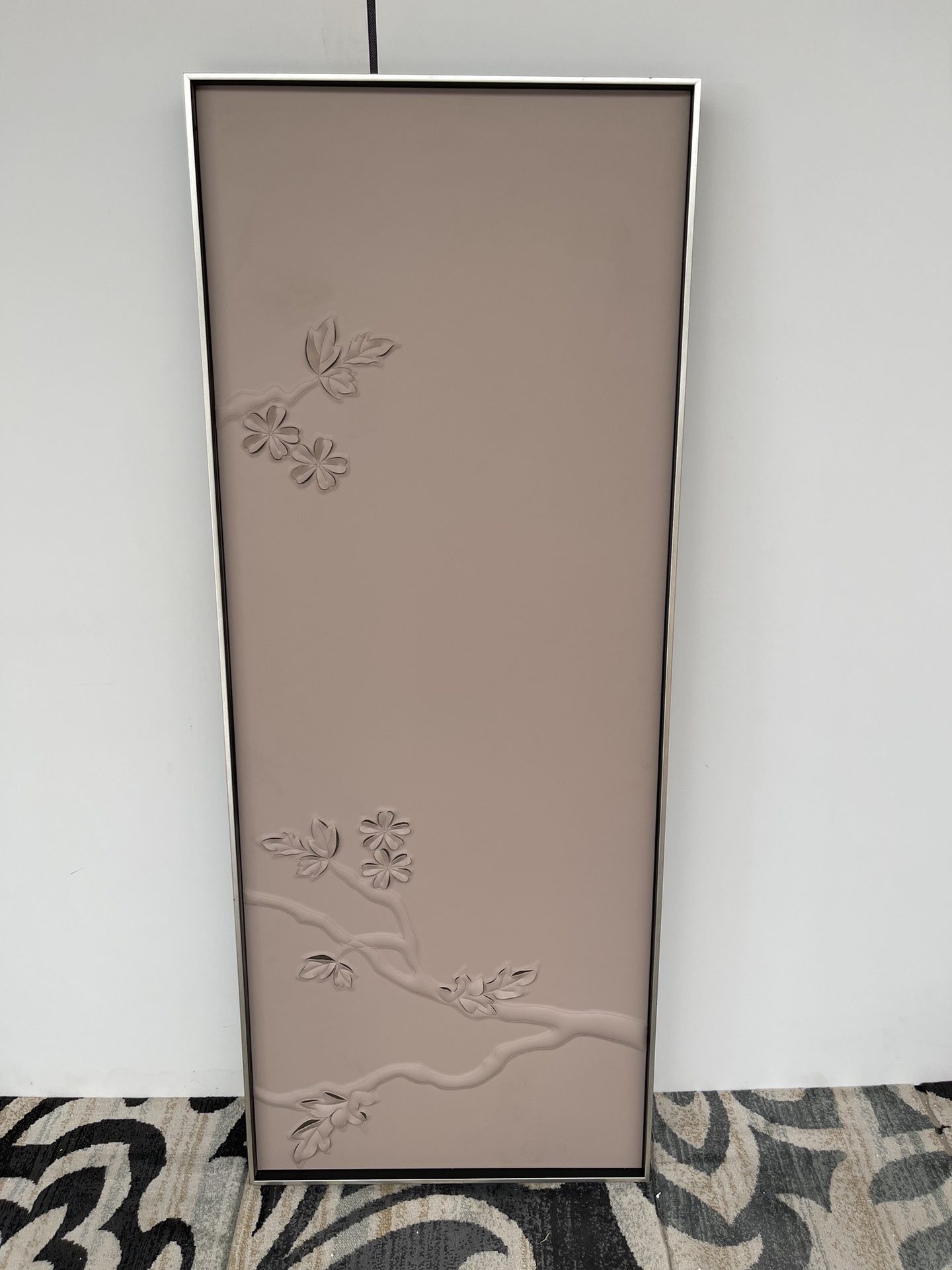 顶流家奢——visionnaire高定壁画 意大利轻奢家居设计师定制款，将奢华和艺术紧密结合，专业服务高端私宅。 高端定制设计师款皮质手工切割工艺高档玄关挂画