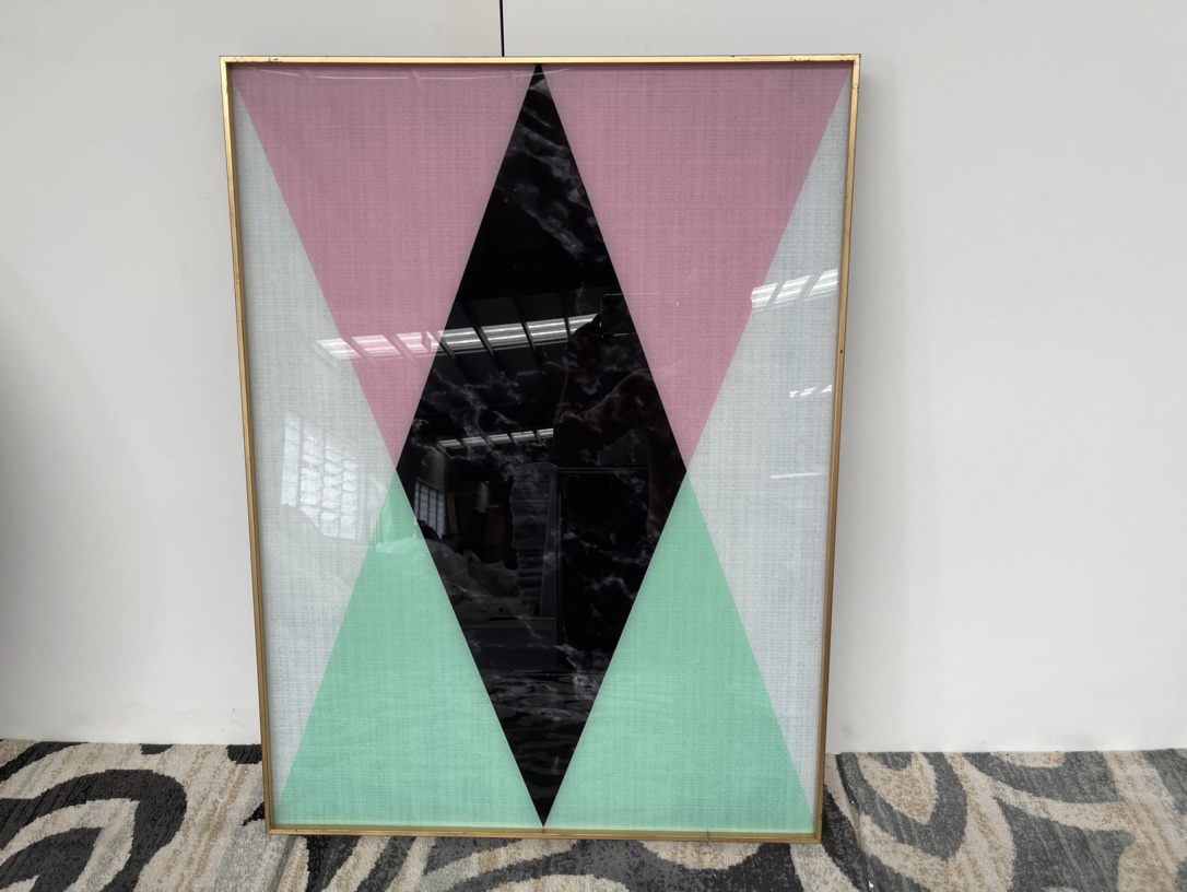 顶流家奢——visionnaire高定壁画 意大利轻奢家居设计师定制款，将奢华和艺术紧密结合，专业服务高端私宅。 高端定制晶瓷艺术挂画