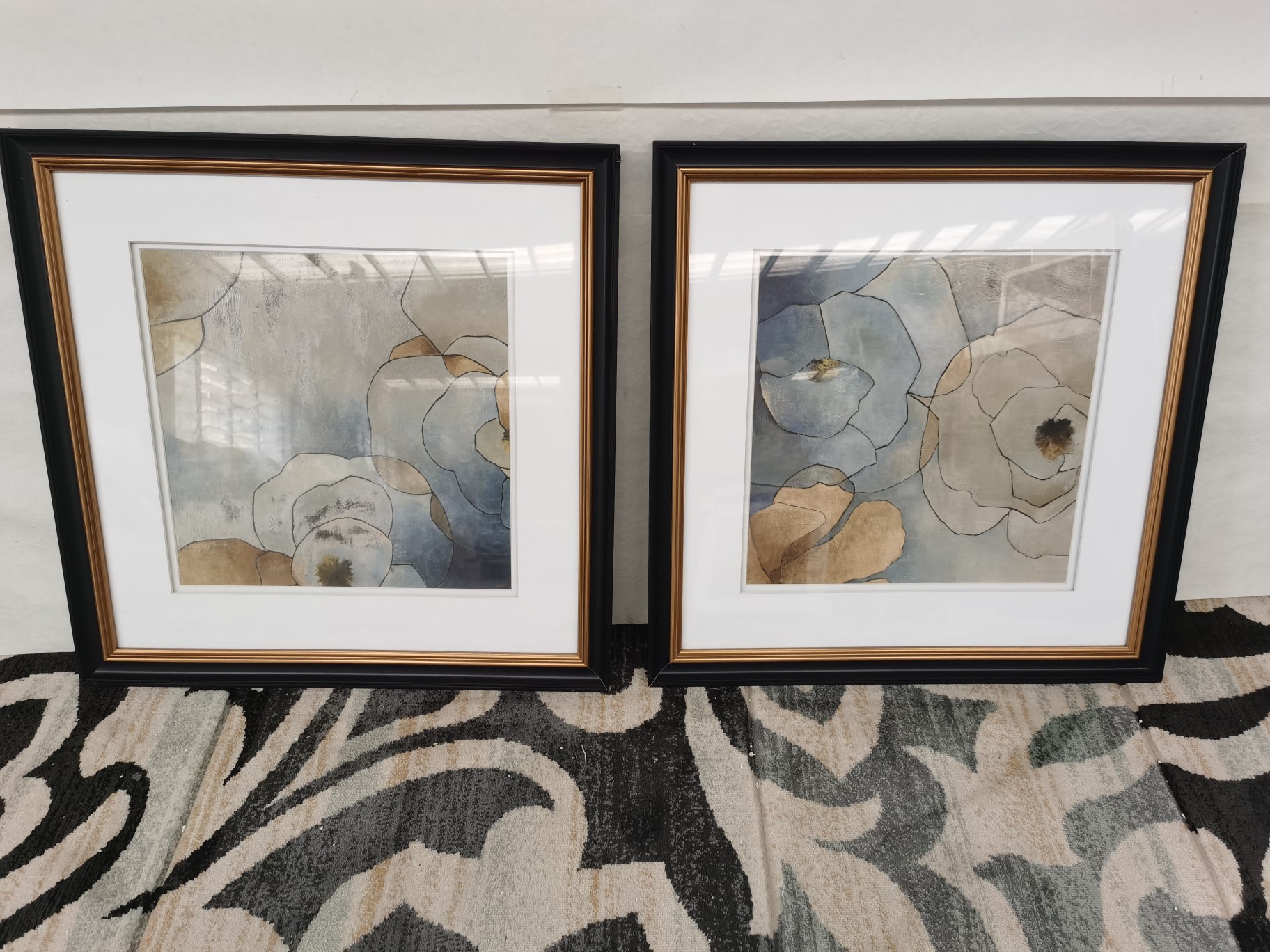 顶流家奢——visionnaire高定壁画 意大利轻奢家居设计师定制款，将奢华和艺术紧密结合，专业服务高端私宅。 高端定制立体双层描金雕刻底面挂画