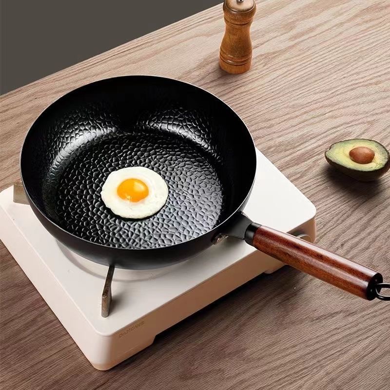 kitchen frying pan pan Iron pan Old style pan household non-stick pan uncoated induction cooker gas suitable