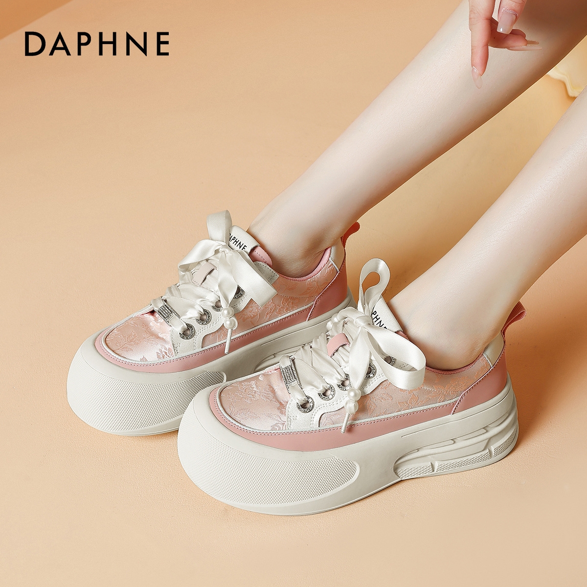 达芙妮松糕厚底板鞋女款新款夏季松糕圆头增高4024101350