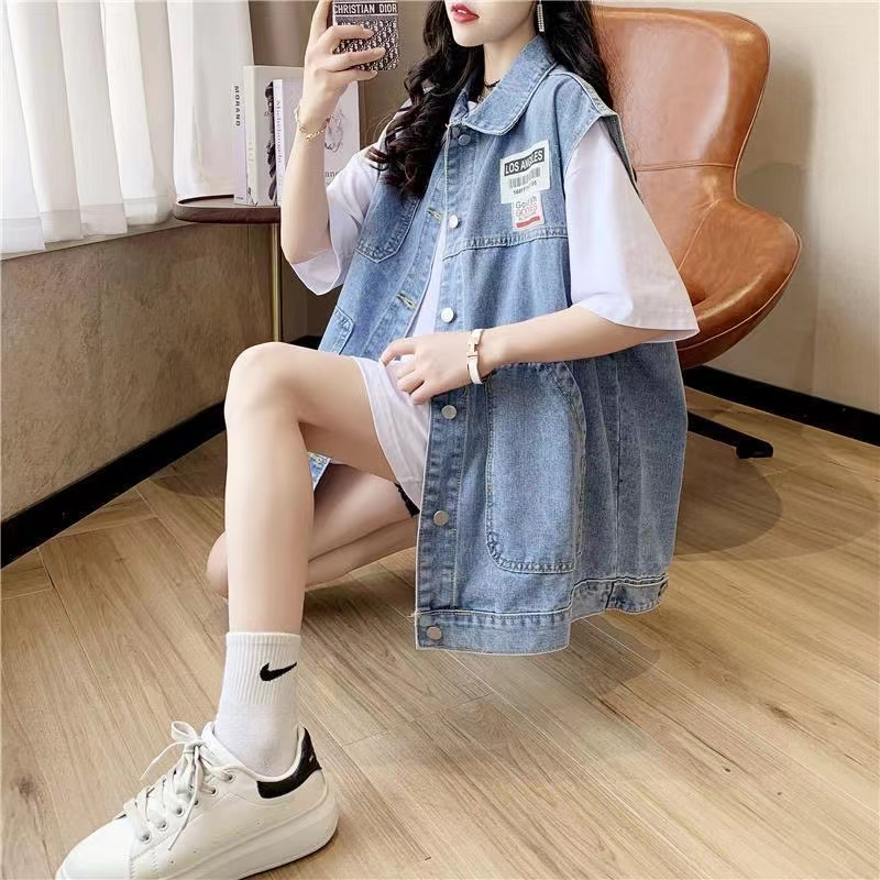 Foreign style denim vest women 2024 new spring and summer pocket loose Korean version of vest jacket with everything