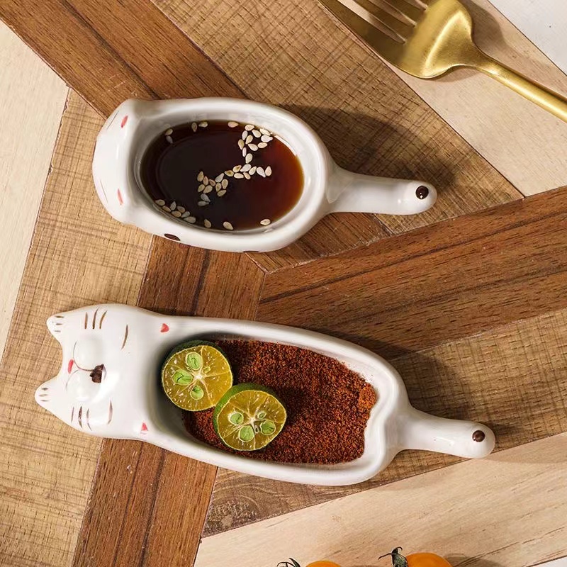 Ceramic small dish cat seasoning dish ceramic high appearance level flavor dish chopsticks holderOne big and one small is a set