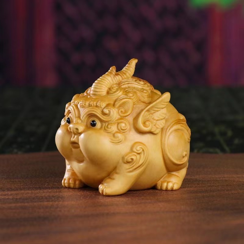 Boxwood carving lovely brave Zhaocai gucai hand piece living room office desktop home furnishing gifts