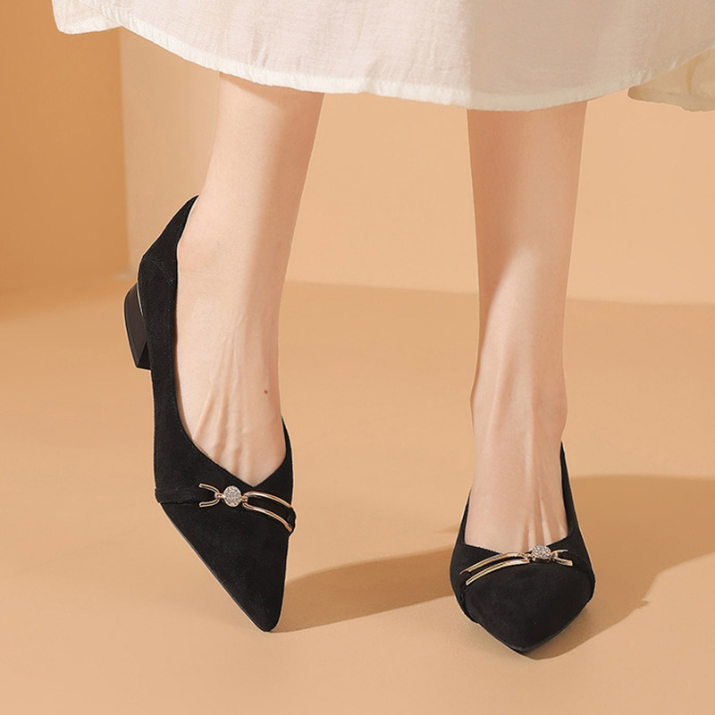 达芙妮女士气质单鞋女鞋新款尖头平底粗跟浅口高跟鞋4024404010