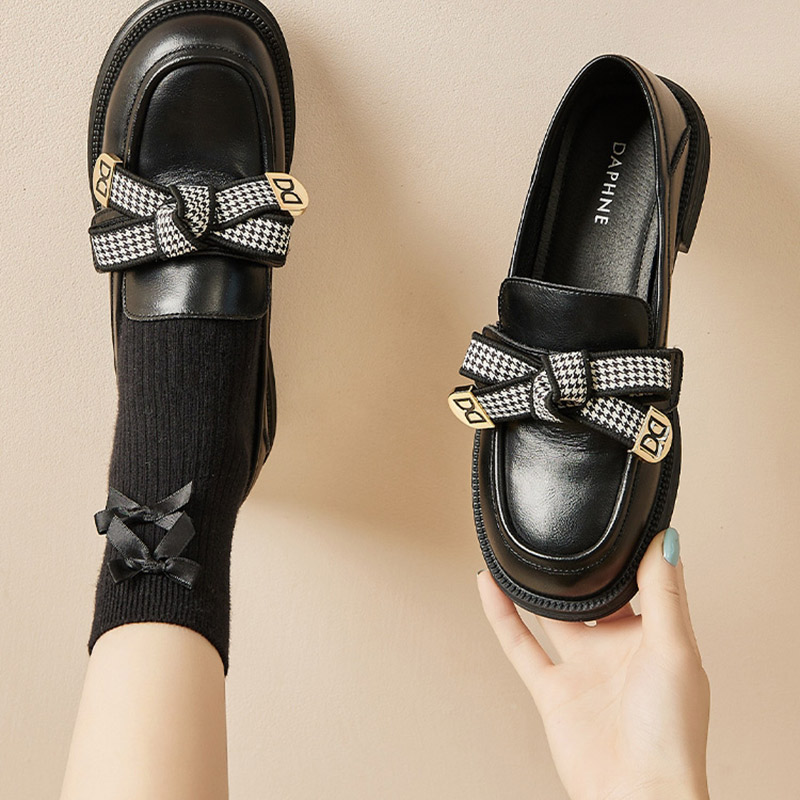 达芙妮真皮乐福鞋女新款粗跟增高单鞋一脚蹬鞋子4022404239