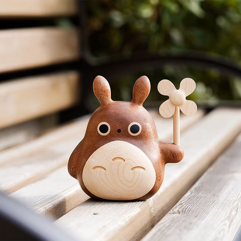Creative solid wood Totoro windmill decoration for couples gifts living room decoration cartoon Valentine's Day birthday gift