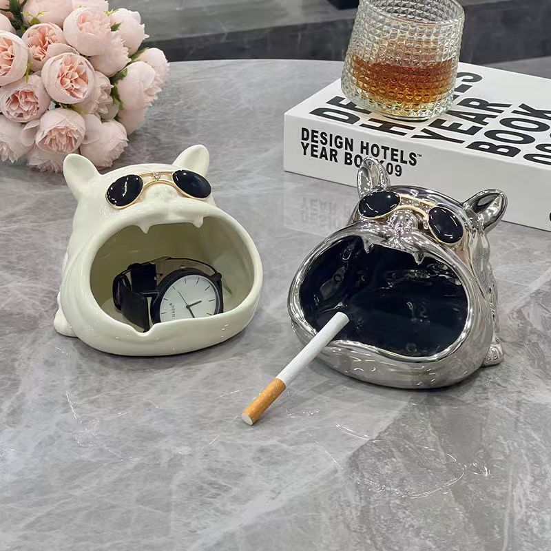 Large advanced ashtray creative cute cartoon trend personality light luxury living room home fly ash ashtray decoration