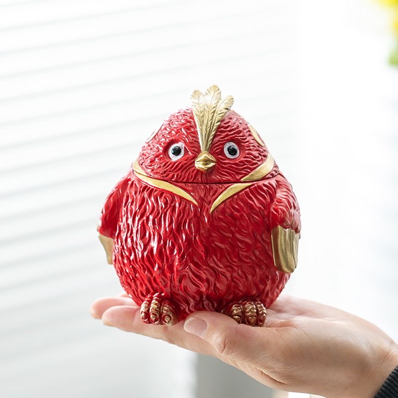 Red new ashtray creative cute personality trend decoration with cover fly ash is not easy to find home living room