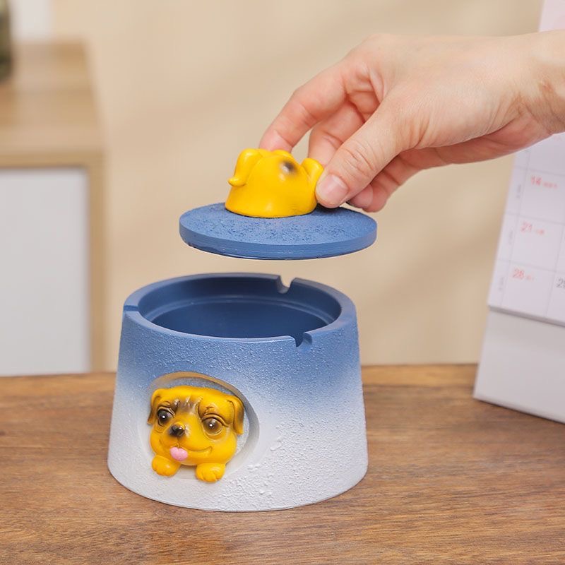 New home living room ashtray with cover Creative dog hard work light luxury simple fashion trinkets