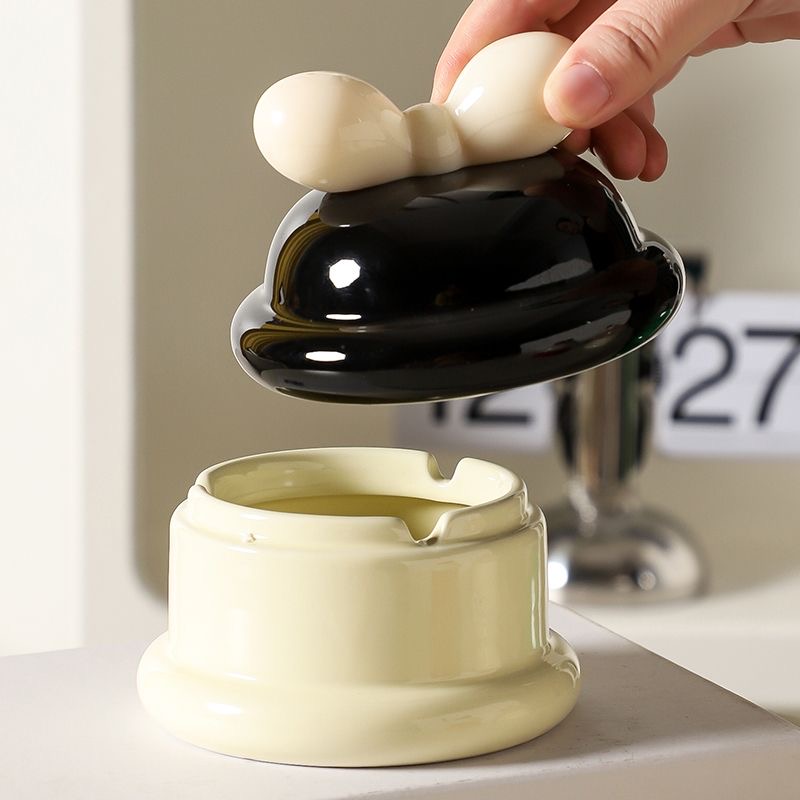 Cream wind ashtray ins Advanced sense with lid fly ash Cute creative ceramic home living room office