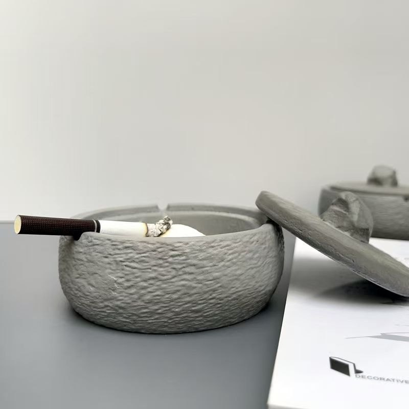 Nordic ashtray personality fashion household ashtray ins high appearance level living room coffee table decoration creative deco