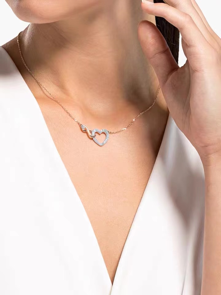 SwarovskI施华洛世奇永恒爱意项链5518865