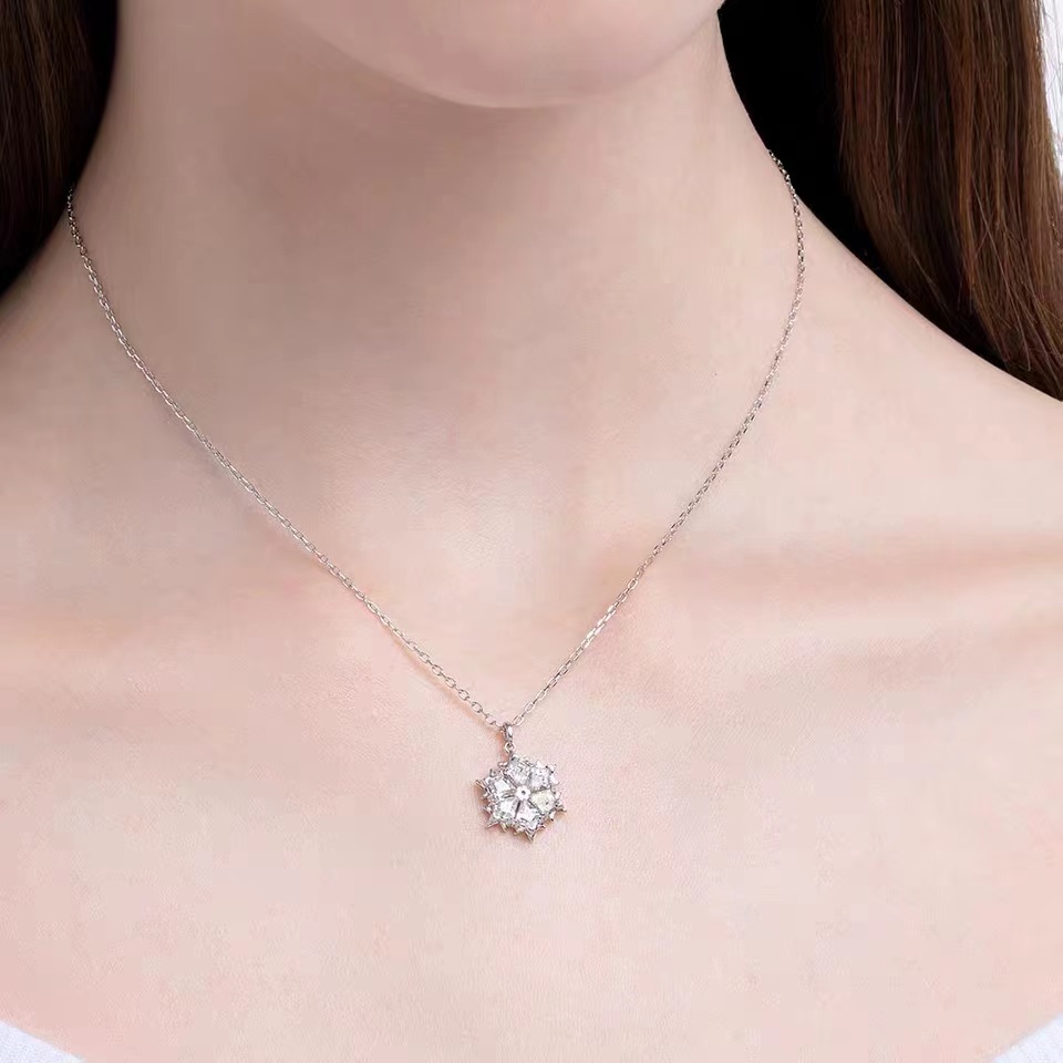 SwarovskI施华洛世奇唯美雪花项链5428432