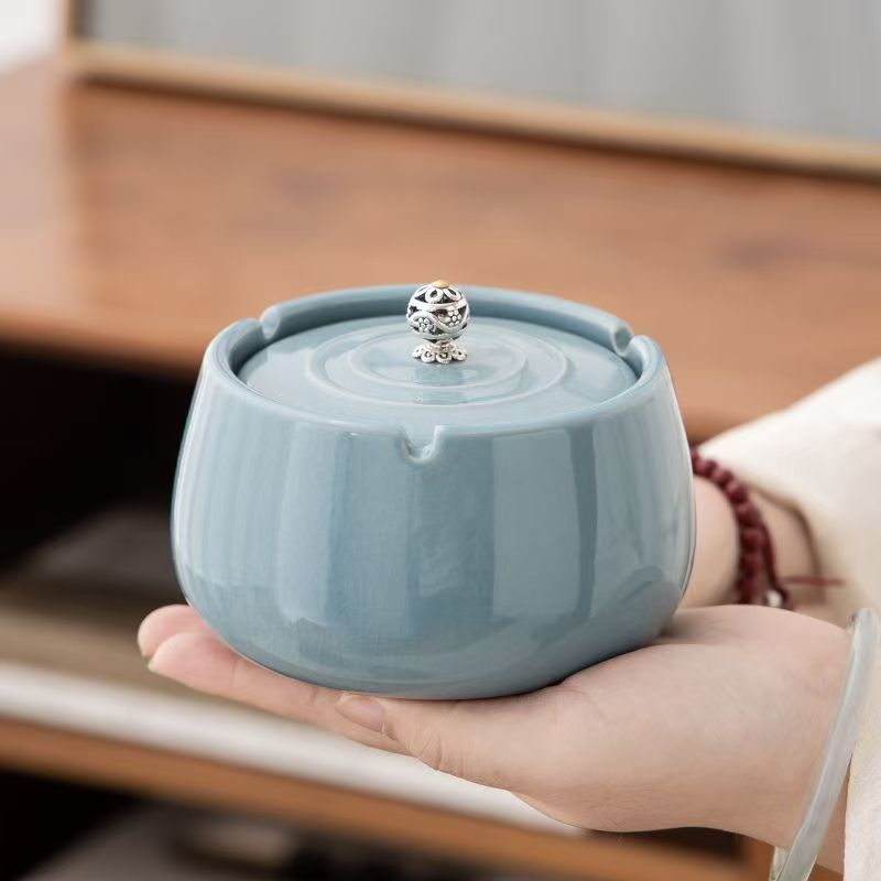 Ashtray Creative office Fashion with cover trend fly-proof ashtray hotel home Chinese personality ceramic living room