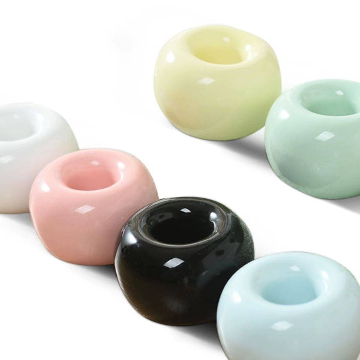 Simple and creative ceramic toothbrush holder Pedestal Household hygiene holder Bathroom perforation-free toothbrush holder
