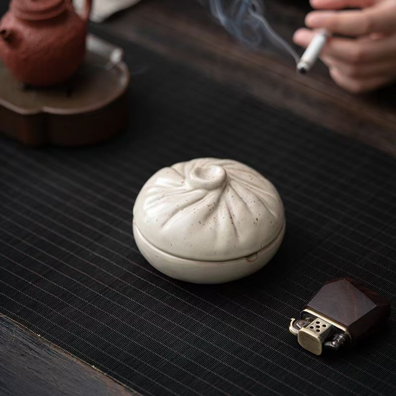 Creative ceramic with cover small coffee table bedroom home personality decoration ashtray