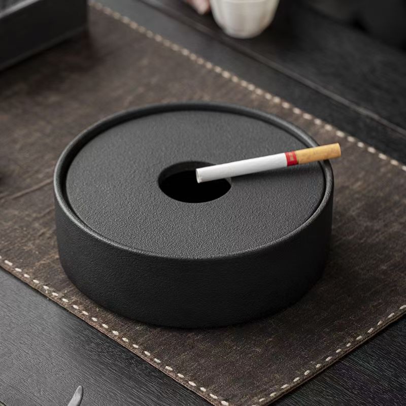 Holy collection coarse pottery round ashtray Household living room smoke pot with cover fly ash proof Chinese large ashtray