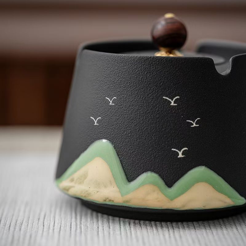 Ashtray with cover creative hand-painted remote mountain new home retro living room