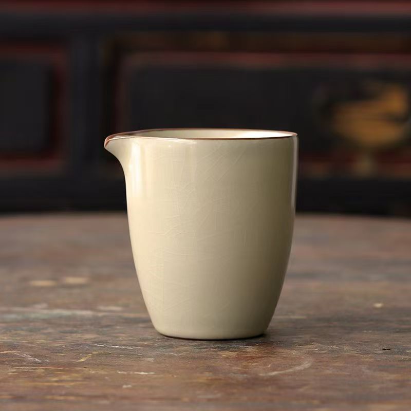 Beige Ru kiln fair cup even cup ceramic home kung fu tea accessories tea distributor