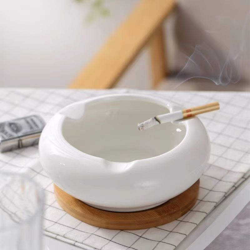 Ashtray Creative high-end fashion ceramic ashtray simple European car home living room decoration ashtray