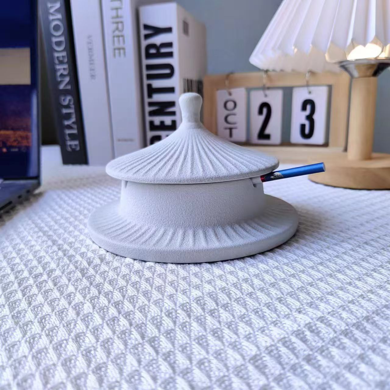 Cement ashtray antique building with cover frosted office home living room National style Temple of heaven send smoke sand
