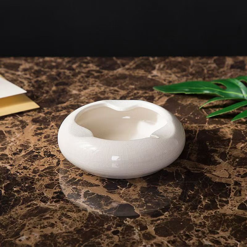 European ceramic ashtray home creative personality coffee table living room office windproof bar simple Northern Europe