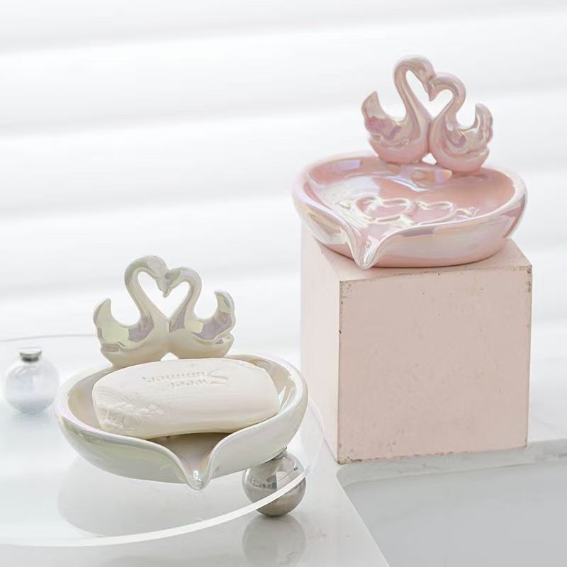 Creative love Swan Ceramic soap box Light luxury drain toilet Bathroom sink soap box storage soap tray