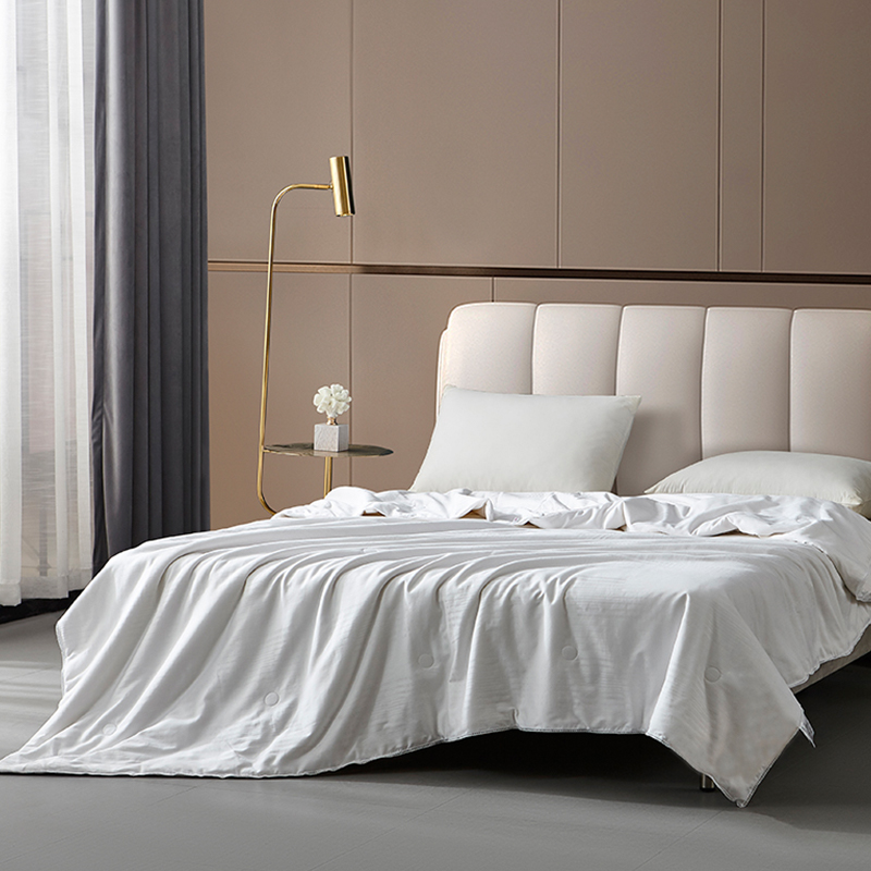 怡雅蚕丝被YL803-1纯棉面料桑蚕丝春夏初秋被双人床