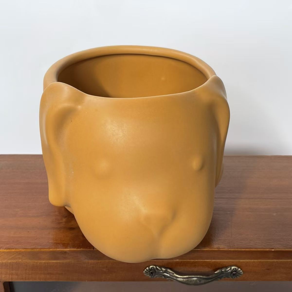 High appearance level large mouth dog ceramic tabletop decoration makeup brush holder storage