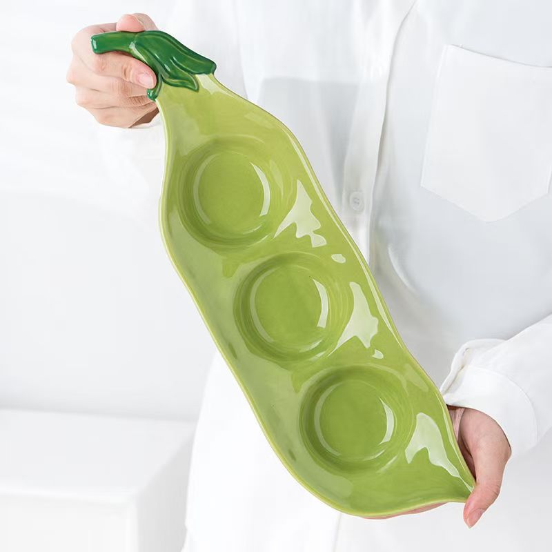 Export Portugal pea pod shape underglaze color ceramic long plate decoration fruit plate