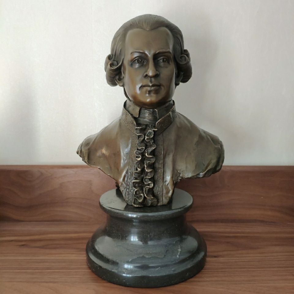 Musician Mozart bronze sculpture head home decoration TV wine cabinet entrance display stand office decoration