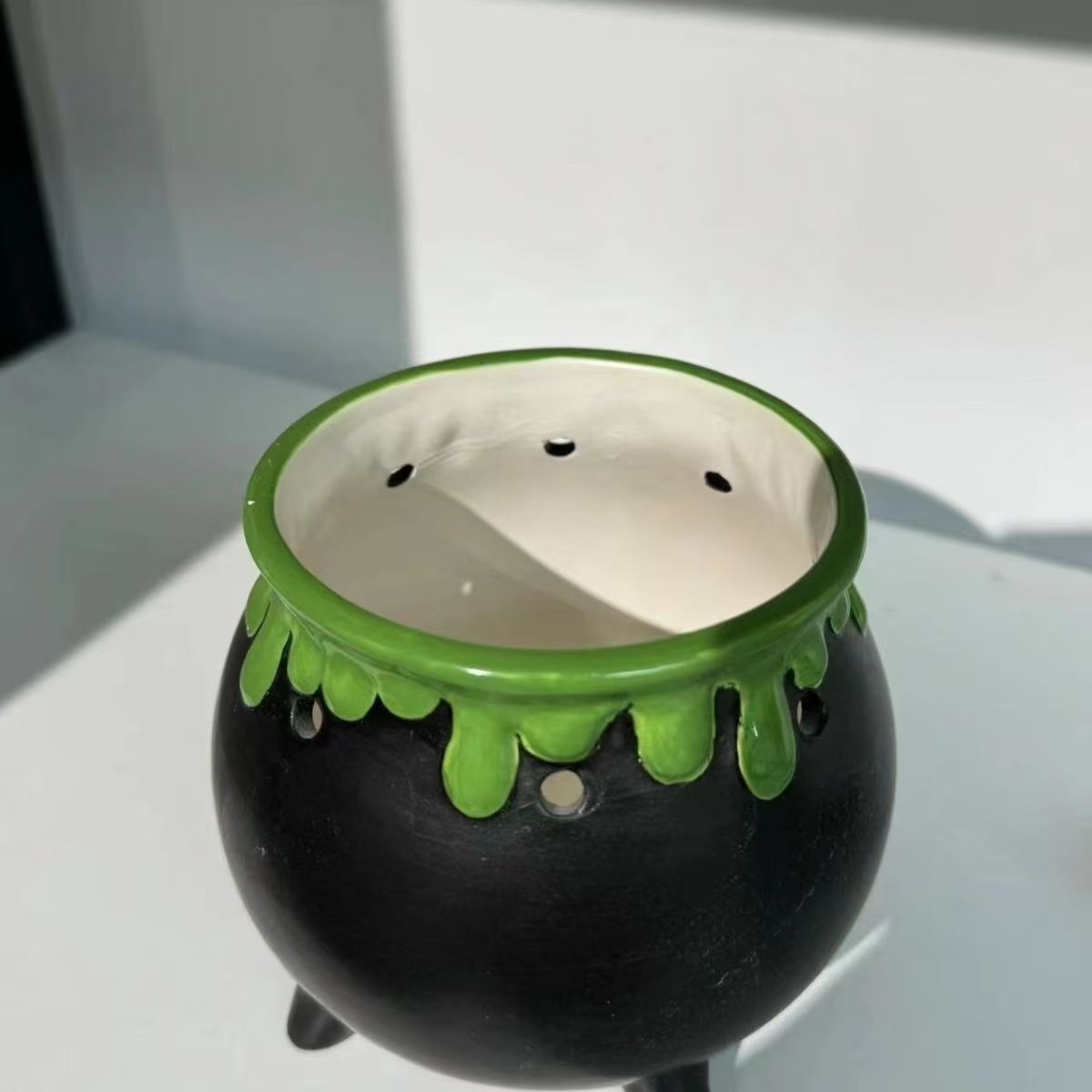 Ceramic simple creative personality indoor green plant home flowerpot